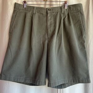 Dockers Chino Pleated Shorts 8" Inseam 100% Cotton Casual Men's 36 Green Vintage